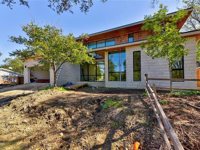2803 Oakhaven DR