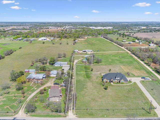 2804 Auction Barn Rd
