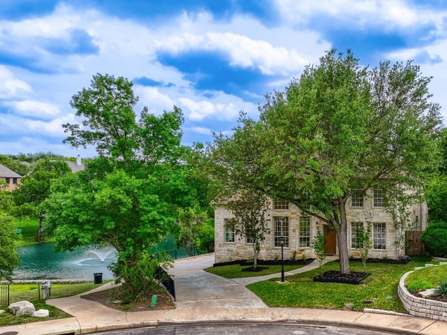 2804 Lenwood Ct