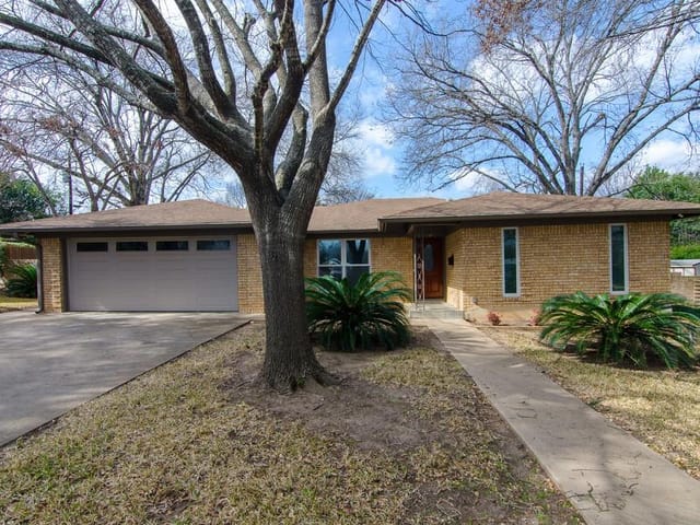 2804 Winston Ct