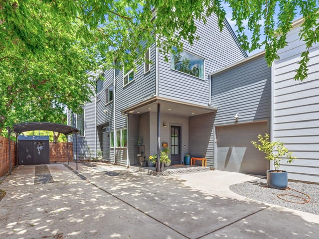 2806 W 44th St Unit #B