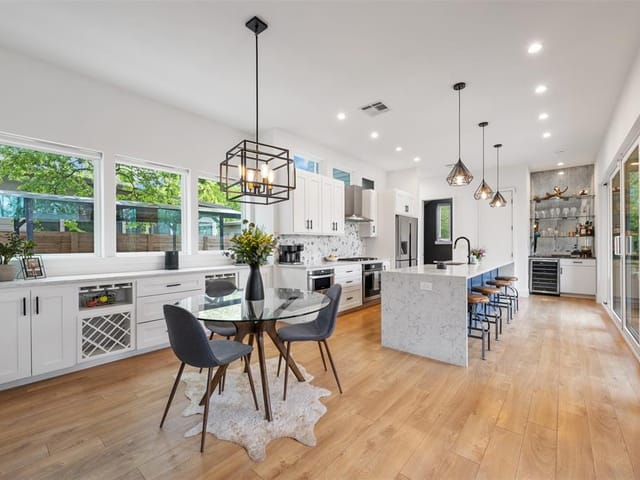 2806 W 44th St Unit #B