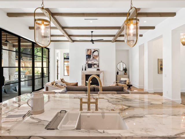 2807 Bonnie RD