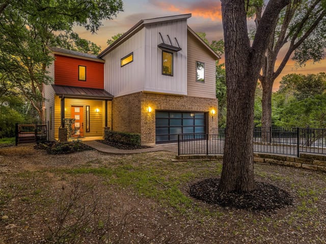 2807 Del Curto Rd Unit #E
