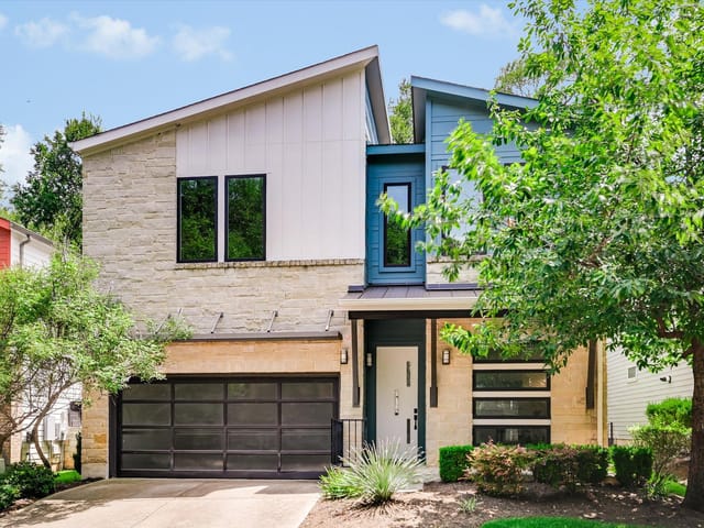 2807 Del Curto RD Unit #J