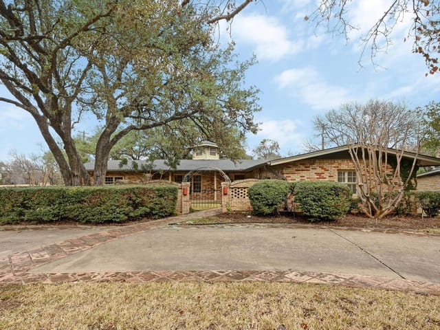 2807 Hatley DR
