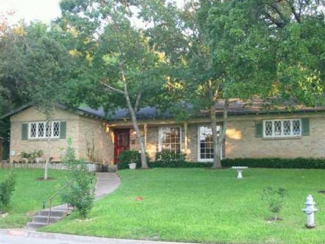 2807 Oakhaven Dr