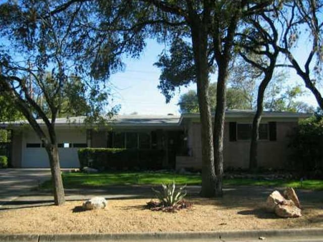 2807 Rae Dell Ave