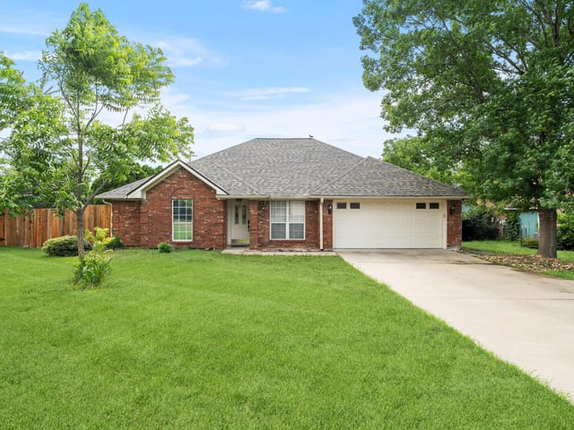 2808 Kneese DR