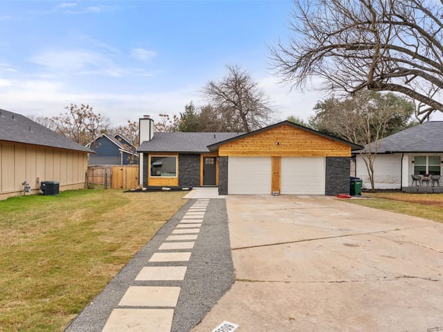 2809 Wilcrest DR