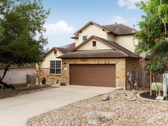 281 Kensington LN