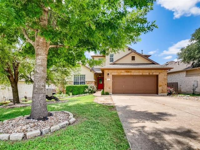 281 KENSINGTON Ln