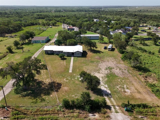 2813 Highway 21