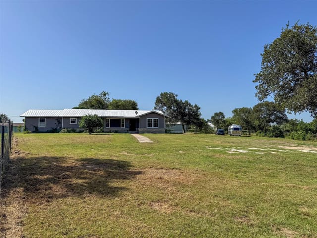 2813 Highway 21