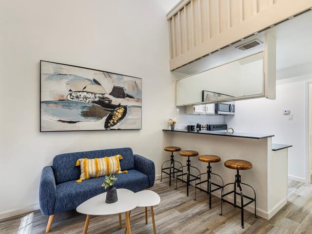 2815 Rio Grande St Unit #204
