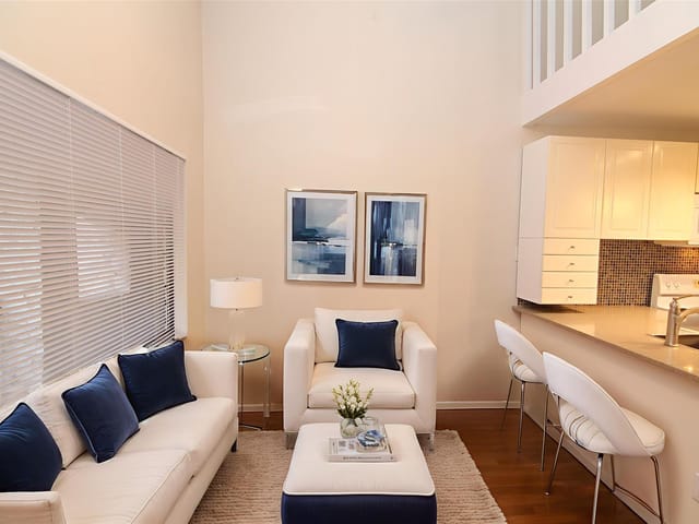 2815 Rio Grande ST Unit #211