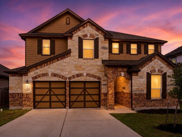 282 Crimson LN