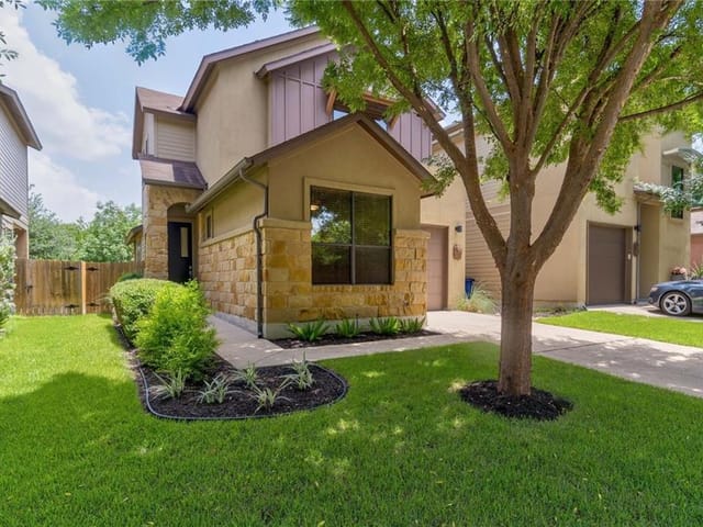 2821 Corbin Ln