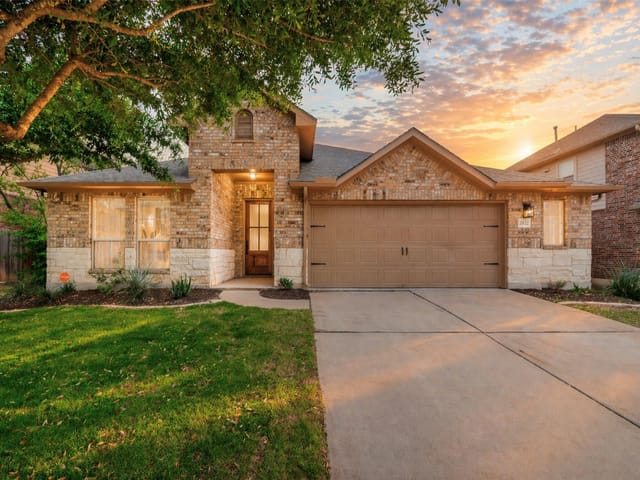 2822 Garlic Creek Dr