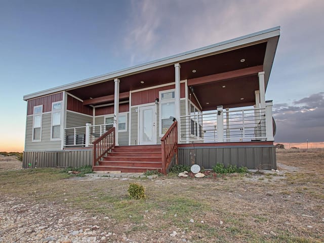 2826 County Road 2800