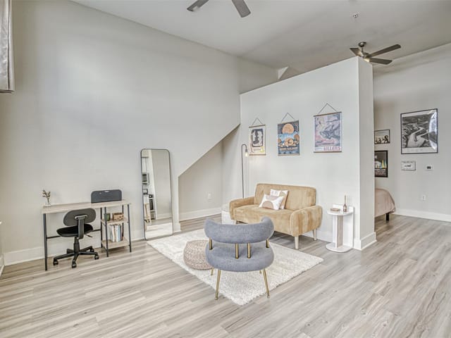 2827 Manor Rd Unit #2101