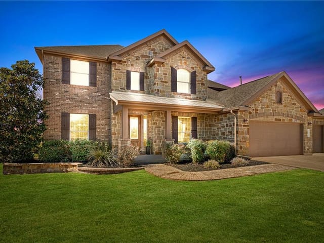 2833 Bear Springs Trl