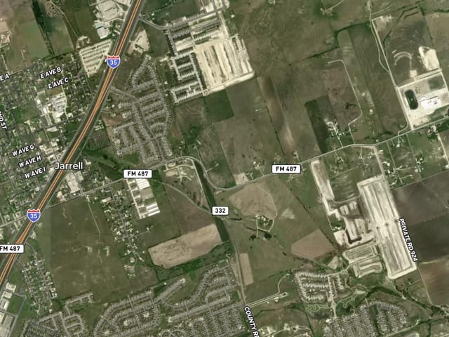2833 E Fm 487