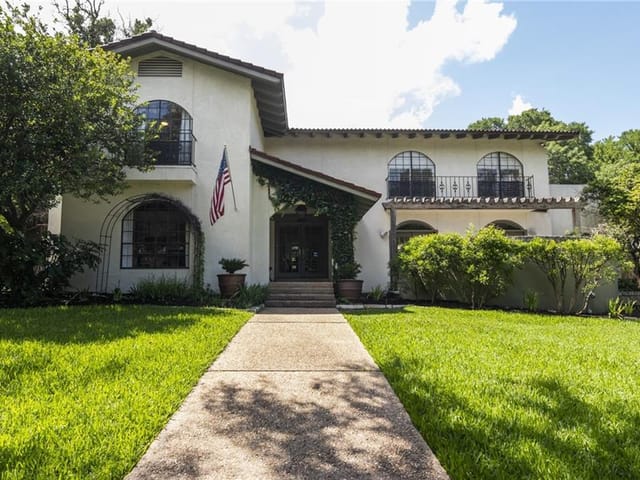 29 Hull Circle Dr