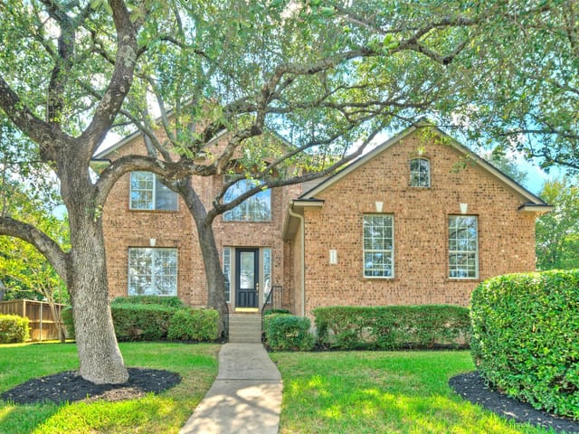 2900 Etna Dr