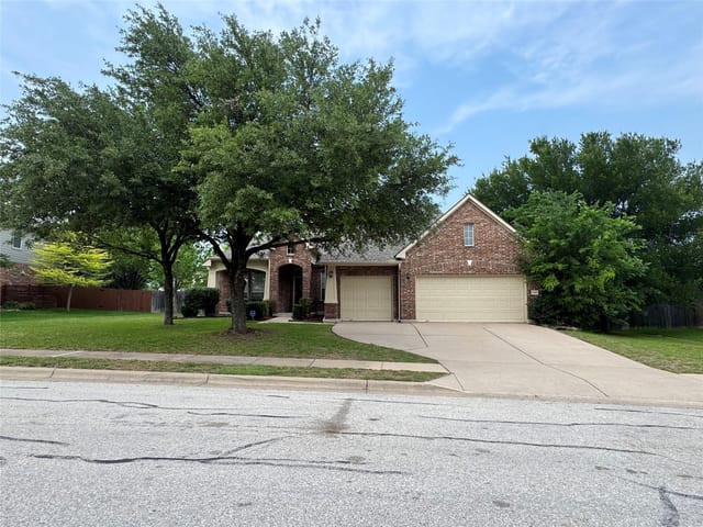 2900 Winding Shore Ln