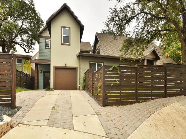 2901 Gem Cir Unit #B