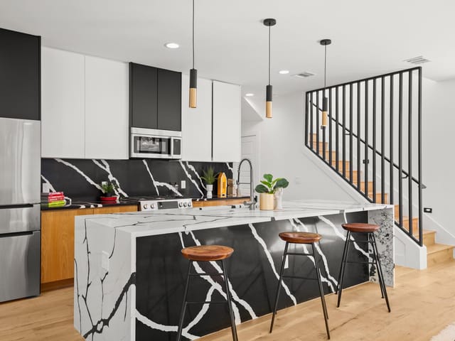 2902 Gonzales ST Unit #2