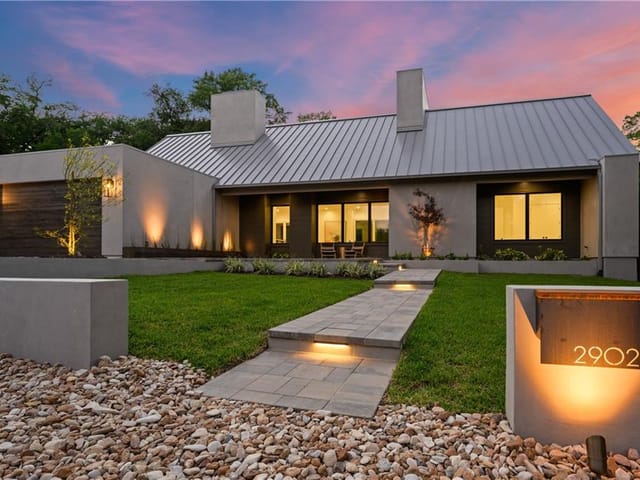 2902 Oak Park DR