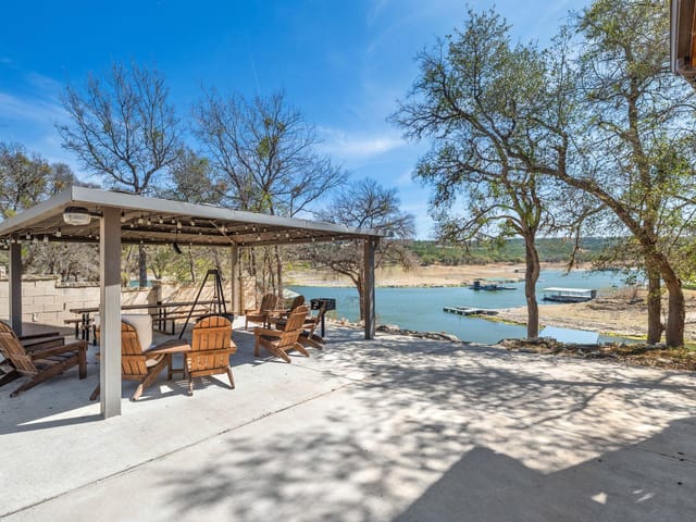 2903 Oak Ridge DR