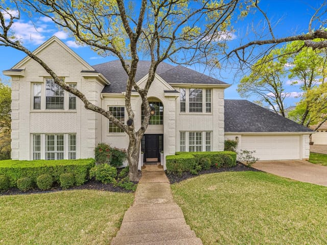 2903 Round Table Rd