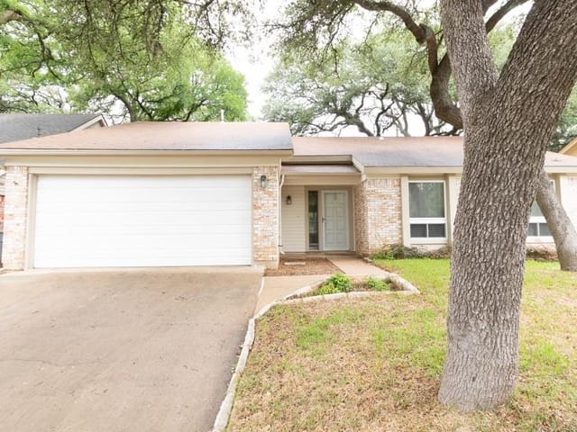 2904 Inridge Dr