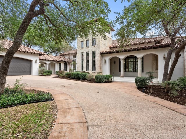 2904 Maravillas Loop