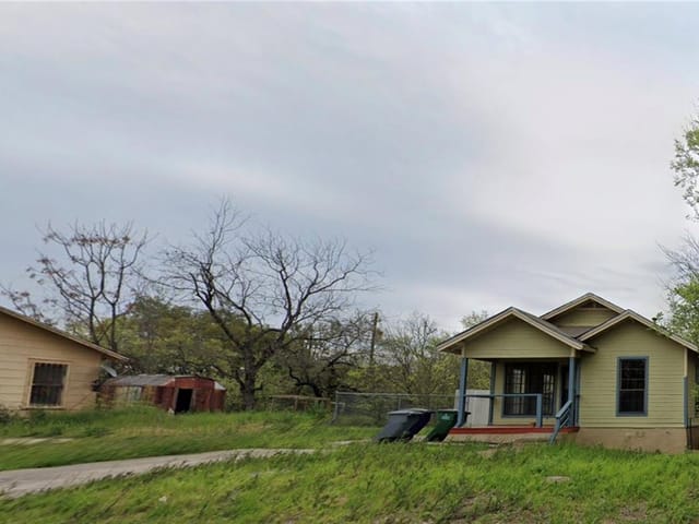 2905 Kuhlman Ave