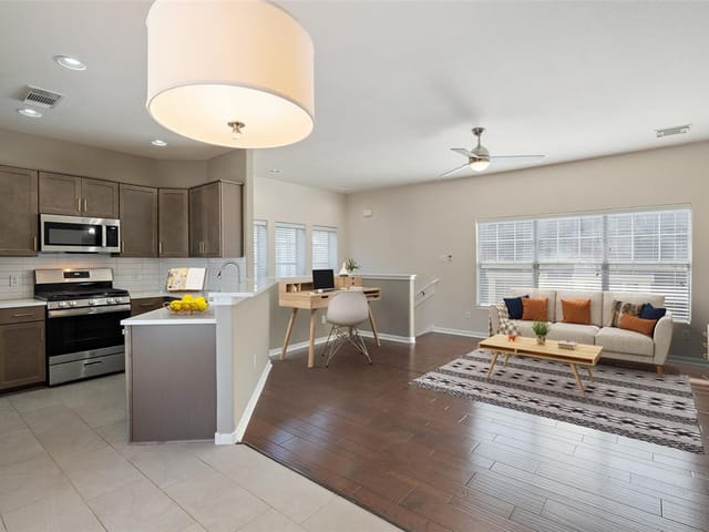 2905 Saville Loop