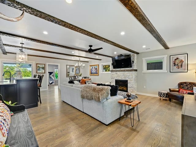2906 Cedarview DR