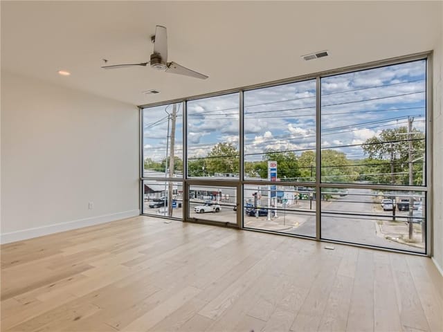 2906 S 1st St Unit #303