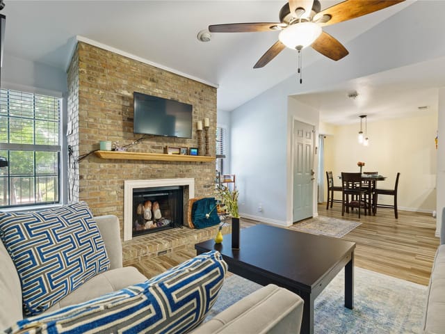 2906 West Ave Unit #8