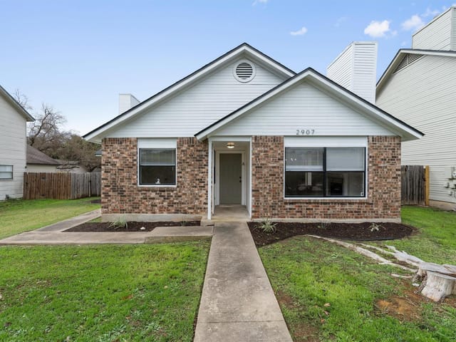 2907 W Slaughter Ln