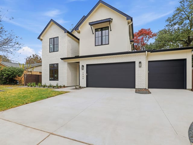 2908 Stoneway Dr