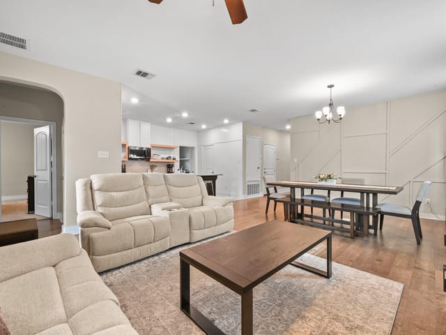 291  Jarbridge Dr