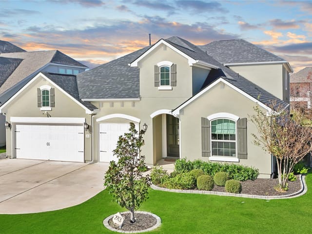 2913 Fallcrest Bnd