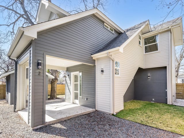 2917 Lyons Rd Unit #B