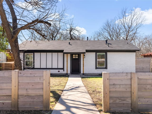 2917 Pecan Springs Rd
