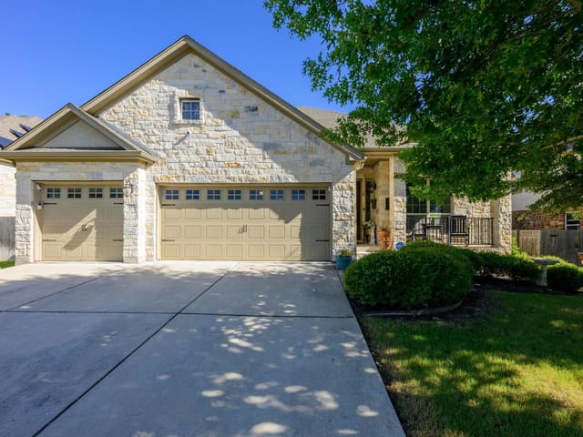292 Swallowtail DR