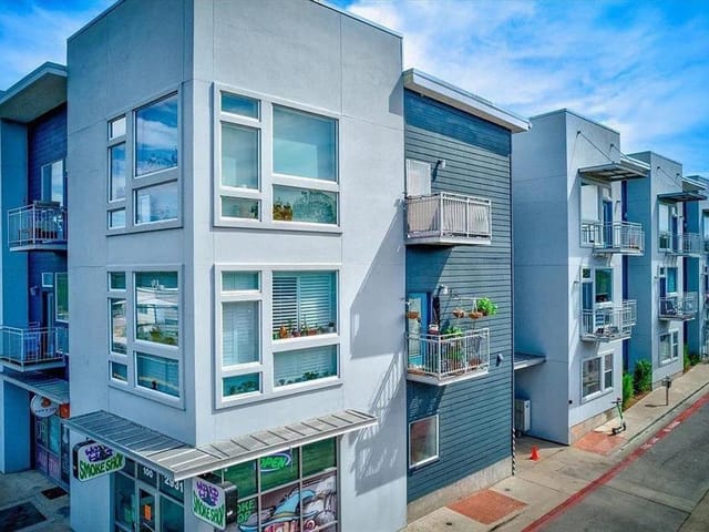 2931 E 12th ST Unit #200